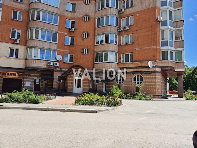 Продаж 2-к квартири вул. Сім’ї Стешенків 7. Святошинський район, Борщагівка.