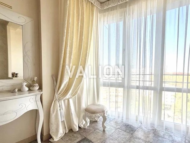 Продаж 3-кімнатної квартири, вул. Юрія Іллєнка (Мельникова) 18б, Шевченківський район, ЖК Парус