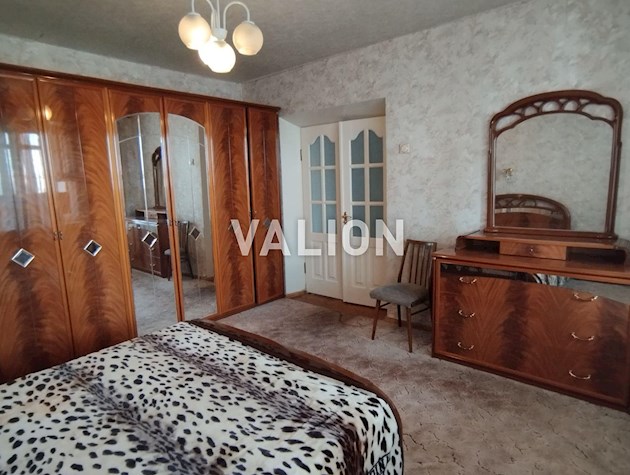 Продам 3 комнатную квартиру 90/46/8 м2, ул. Раисы Окипной 3а, возле станции метро Левобережная Днепровского района.