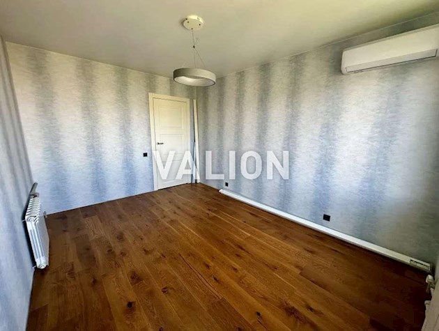 Продажа 3-к квартиры Оболонский проспект 14б