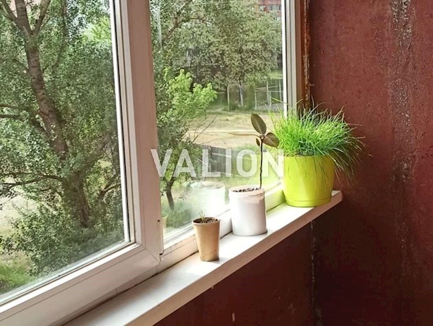 Продаж 2- к квартири вул. Миколи Закревського 5
