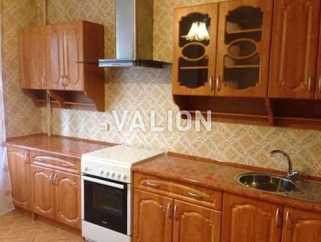Продаж 2-х кімнатної квартири 76 кв.м., вул. Донецька, Севастопольска площа, Чоколівка