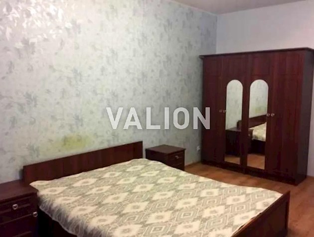 Продаж 2-х кімнатної квартири 76 кв.м., вул. Донецька, Севастопольска площа, Чоколівка