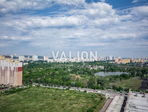 Продажа 2х комнатной квартиры в Дарницком районе по ул.Пчелки Елены 6