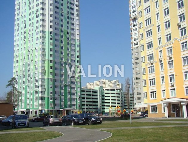 Продаж квартири вул. Воскресенська 18