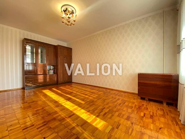 Продажа трехкомнатной квартиры, ул. Милославская, 19, Троещина.