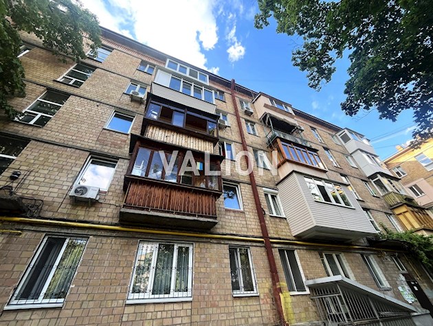 Продажа 2-комнатной квартиры по адресу улица Уманская ,37 в Соломенском районе