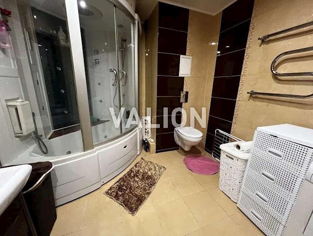 Продажа 2 комнатной квартиры проспект Червоной Калины,1