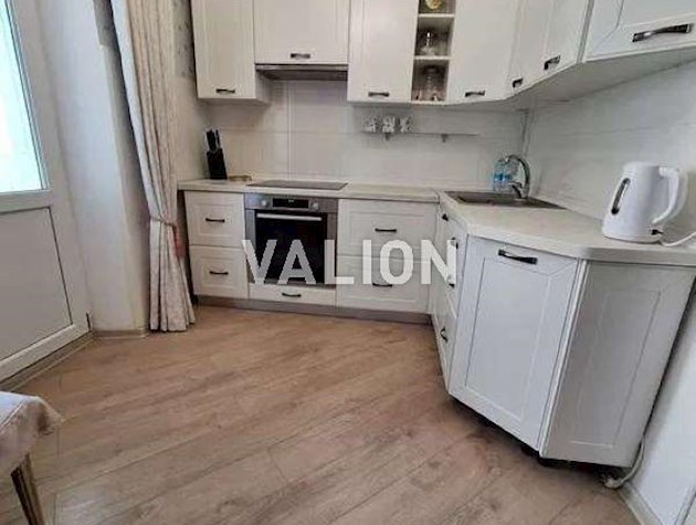 Продаж 3к. квартири вул. Бальзака 61
