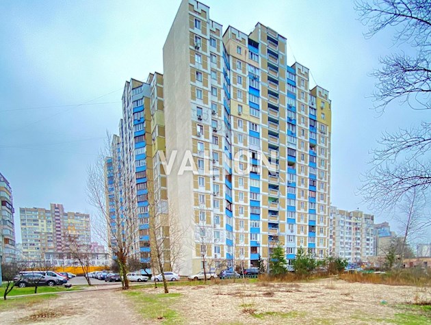 Продажа 1комнатной квартиры, ул. Милославская 31б, Троещина.