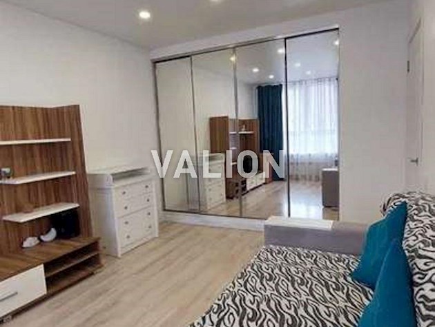 Продажа 2-к квартиры ул. Михаила Драгоманова 10