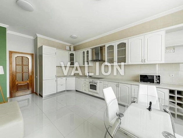 Продажа 2-комнатная квартира ЖК Триумф, Зверинецкая 59, Печерский район