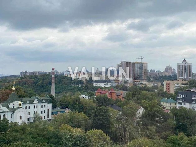Продаж 3-к квартири вул. Печенізька 9