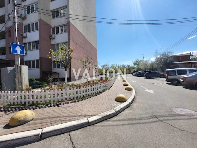 Продам 3-комнатную квартиру 104м2. Белицкая, 20, Подольский район, Куреневка.