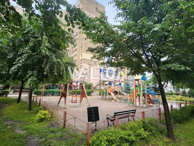 Продаж: 2-кімнатна квартира 70,4 м² пр-т Василя Порика 7А. Подільський район, Виноградар