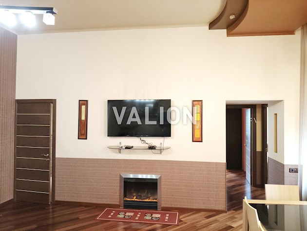 Продам 3-комнатную квартиру с ремонтом ул.Тарасовская 30