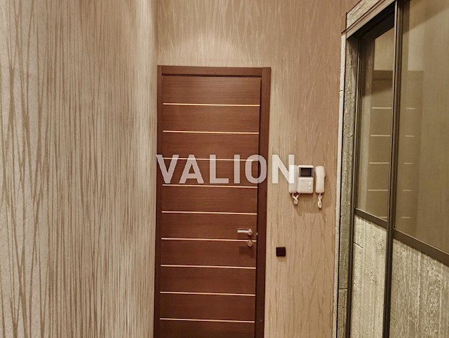 Продам 3-комнатную квартиру с ремонтом ул.Тарасовская 30