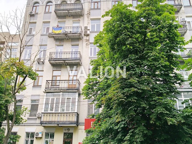 Продам 3-комнатную квартиру с ремонтом ул.Тарасовская 30