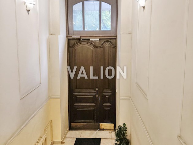 Продам 3-комнатную квартиру с ремонтом ул.Тарасовская 30