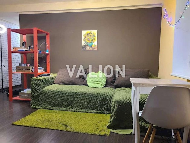 Продаж 3-к квартири вул. Амвросія Бучми 6