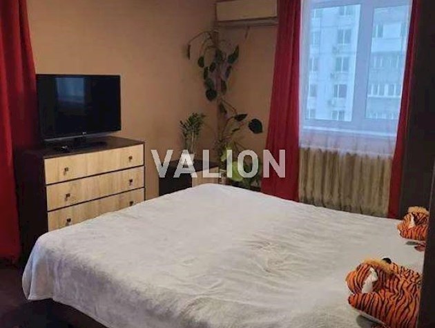 Продаж 3-к квартири вул. Амвросія Бучми 6