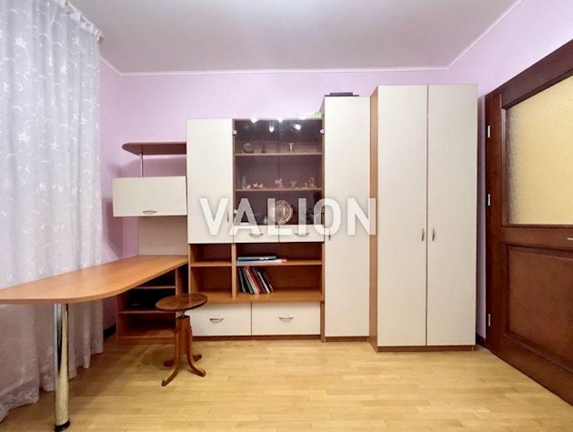 Трехкомнатная квартира с ремонтом, ул. Григоренко, 5.