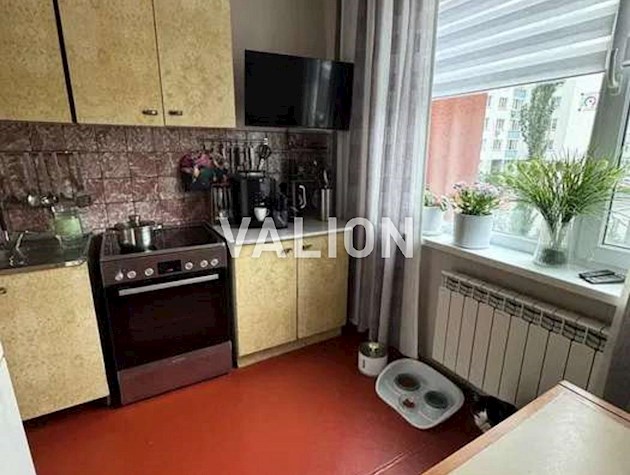 Продажа 3-комнатной квартиры по просп.Червоной Калины (Маяковского), 66а