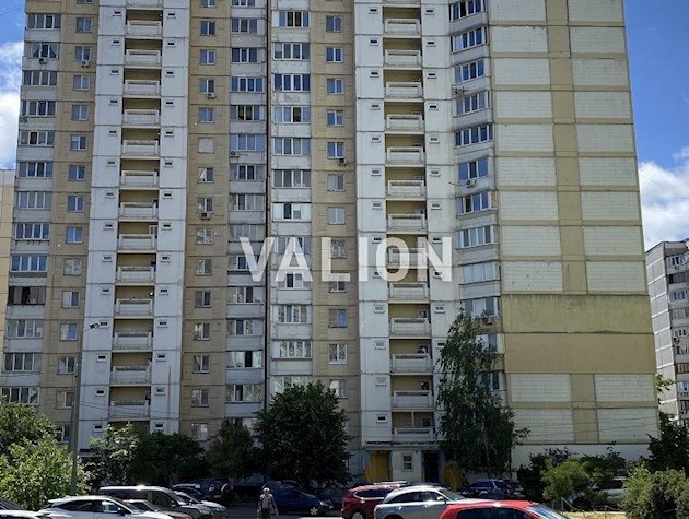 Продаж 2кімнатної квартири, 72м.кв., вул. Лаврухіна, 5, Троєщина.