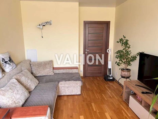 Продаж 2к.квартири пр-т Соборності, 30