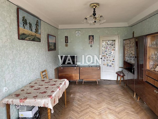 Продам 3 кімнатну квартиру 72м2, вул. Березняківська 24, біля озера Тельбін, неподалік метро Лівобережна