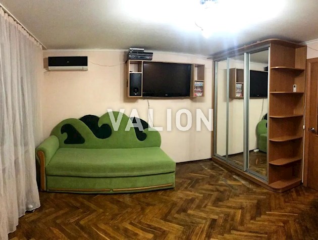 Предлагается к продаже 1 комнатная квартира 32 м2, ул. Березняковская 36в возле метро и озера Тельбин