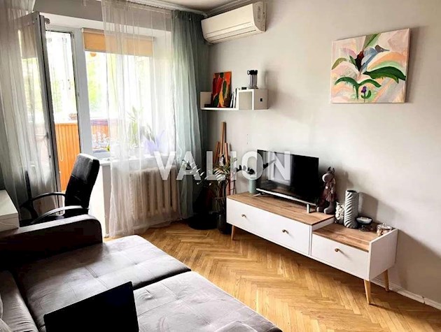 Продаж 2-к квартири вул. Михайла Стельмаха 3