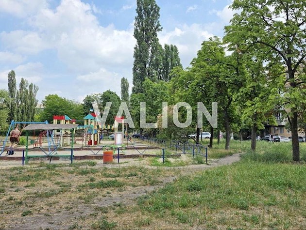 Продажа 2-комнатной квартиры по просп.Соборности, 16, Днепровский р-н, Левый берег