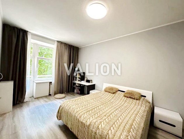 Продажа 2 комнатной квартиры , ул Дорошенко ( Чигорина) 55. Сталинка, Печерск