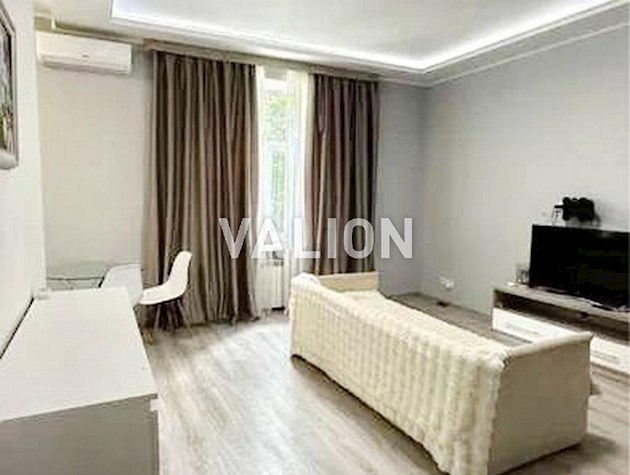 Продажа 2 комнатной квартиры , ул Дорошенко ( Чигорина) 55. Сталинка, Печерск