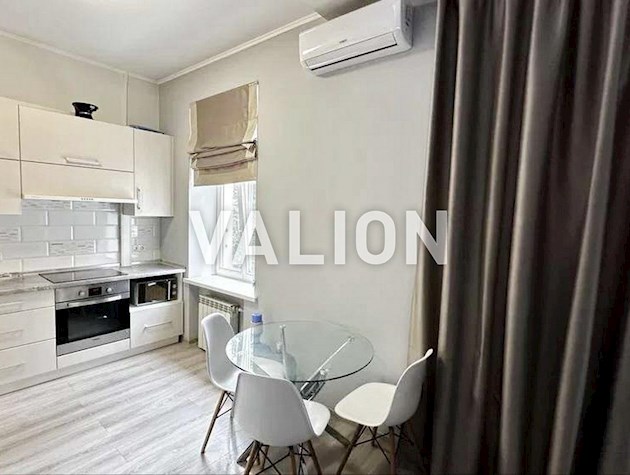 Продажа 2 комнатной квартиры , ул Дорошенко ( Чигорина) 55. Сталинка, Печерск