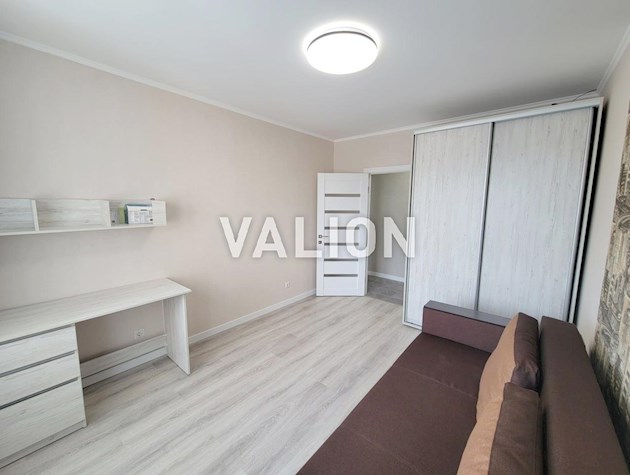 Продаж 2-кімнатна на С.Кішки (Конєва), 5Б, ЖК Еврика, 10 поверх, М. Іподром – 5 хвилин.