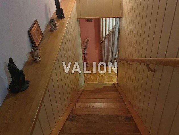 Продаж 5-к квартири вул. Драгоманова 17