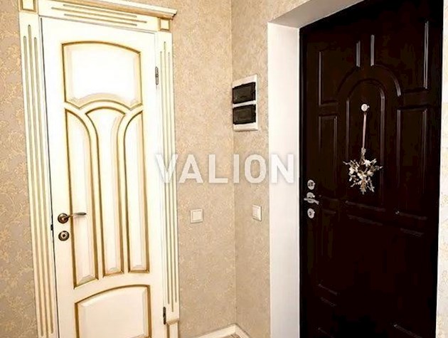 Продажа двухкомнатной квартиры по ул. Е.Чавдар, д.8 в ЖК Молодежный квартал Дарницкий район, Осокорки Позняки.