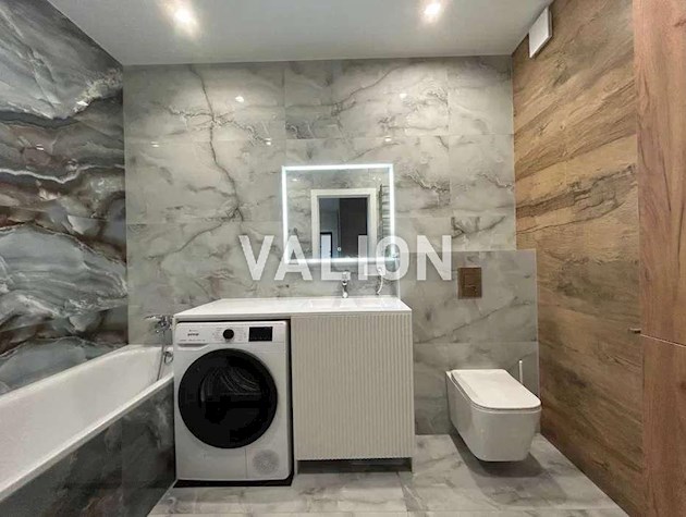 Продаж 3-к квартири пров. Балтійський 3а