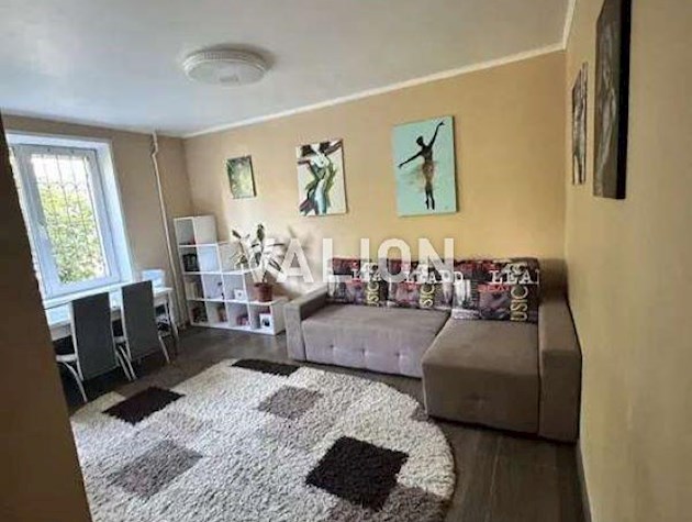 Продаж 2-к квартири вул. Олексіївська 10/12