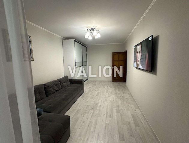 Продажа 3-к квартиры ул. Академика Шалимова 15