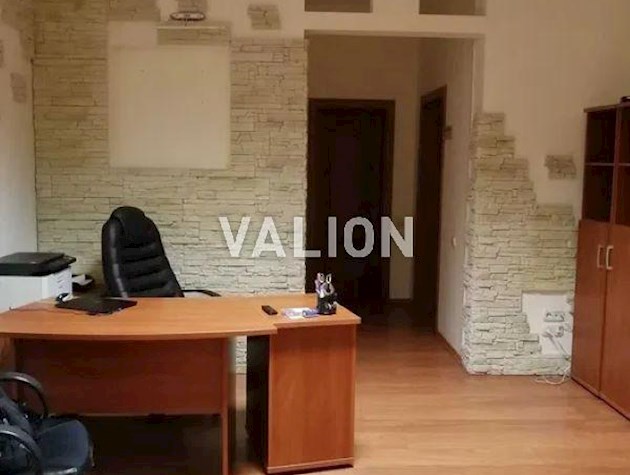 Продаж 3-к квартири вул. Коновальца Евгения 32а