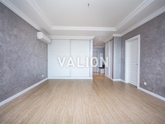 Продам 2-х кімнатну квартиру в ЖК Obolon Residences метро Мінська Оболонський район Правий берег
