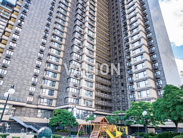 Продам 2-х кімнатну квартиру в ЖК Obolon Residences метро Мінська Оболонський район Правий берег