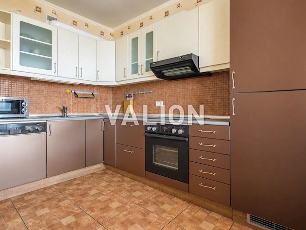Продажа 1 комнатной квартиры ул. Ревуцкого, 42а ст.м. Харьковская Дарницкий район Левый берег