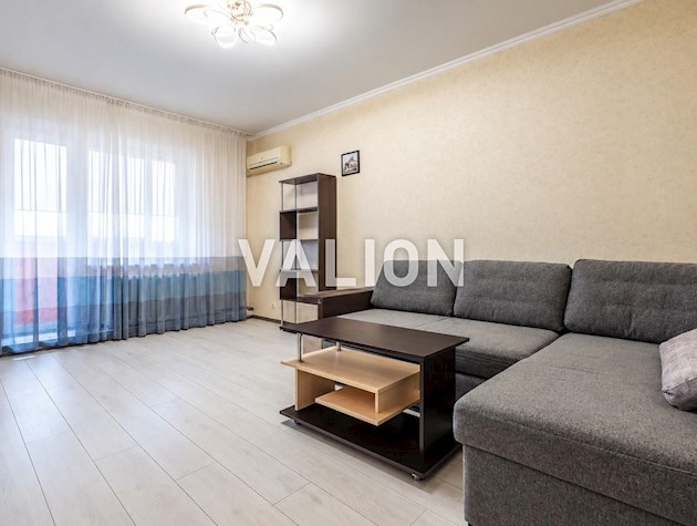 Продажа 1 комнатной квартиры ул. Ревуцкого, 42а ст.м. Харьковская Дарницкий район Левый берег