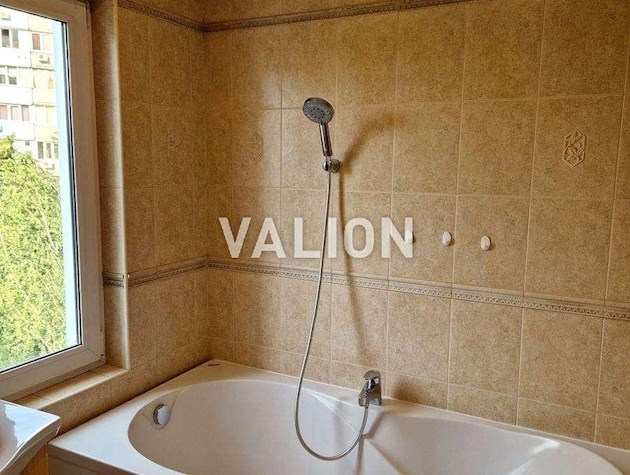 Продажа 3-комнатной квартиры по ул.Яблонской Татьяны (Землячки), 6