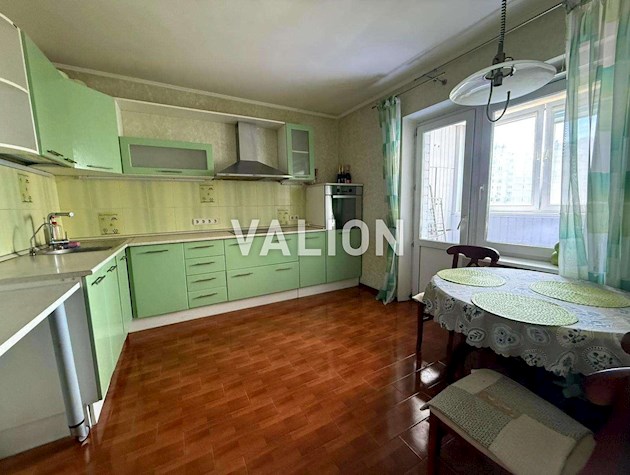 Продажа 2-к квартиры ул. Радунская 7