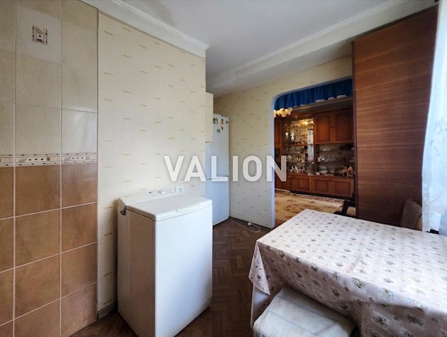 Продажа 3-комнатной квартиры, бульвар Жюля Верна, 4в( Ромена Ролана) Святошинский район
